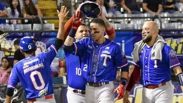 LVBP: Tiburones hunden a Navegantes para nadar hasta la cima del Round Robin (+Videos) LVBP: Tiburones hunden a Navegantes para nadar hasta la cima del Round Robin (+Videos)