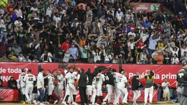 LVBP: Leones aplica ofensiva oportuna para quedar solos en el primer lugar (+Fotos)