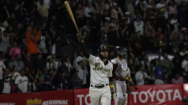 LVBP: Harold Castro aplica poder y Caracas deja al Magallanes en serias dificultades (+Fotos)
