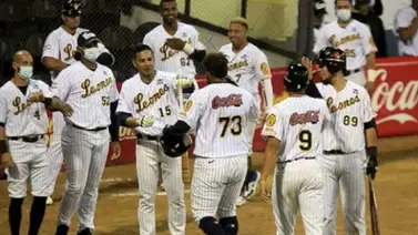 LVBP: Leones vacunan a Tiburones y se llevan el primero de la Gran Final LVBP: Leones vacunan a Tiburones y se llevan el primero de la Gran Final