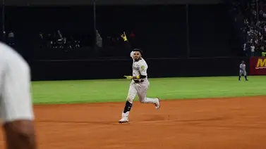 Leones del Caracas recuperaron una "gloria" que le había sido esquiva Leones del Caracas recuperaron una "gloria" que le había sido esquiva