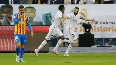 Real Madrid se impone al Valencia y sigue en la lucha por la Liga Real Madrid se impone al Valencia y sigue en la lucha por la Liga