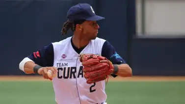 Andrelton Simmons: "Representar a Curazao es un placer, especialmente jugando en la Serie del Caribe" Andrelton Simmons: "Representar a Curazao es un placer, especialmente jugando en la Serie del Caribe"