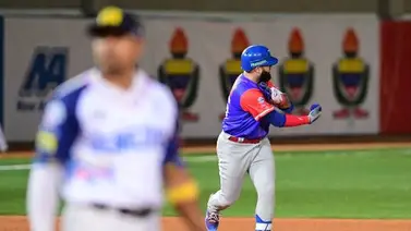 Puerto Rico domina a Venezuela y se iguala la tabla de posiciones (inning por inning) Puerto Rico domina a Venezuela y se iguala la tabla de posiciones (inning por inning)