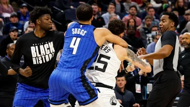 NBA: Mira la espectacular pelea entre Orlando y Minnesota que culminó con 5 expulsados (+VIDEO)