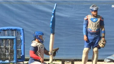 Omar Narváez le enseña todos sus secretos como cátcher a Francisco Álvarez (+ Video)