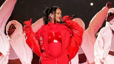 El apoyo incondicional de A$ap Rocky a Rihanna en el Super Bowl (+ Video)