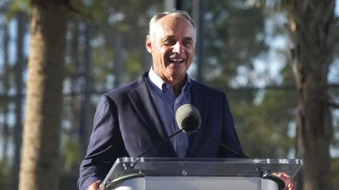 Rob Manfred habla sobre el destino final de los Atléticos y las apuestas deportivas