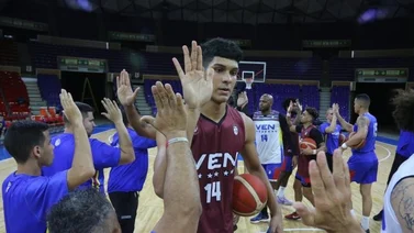 ¿Quién es Enrique Medina Roa, el gigante de 2.18 metros que jugará con Venezuela?