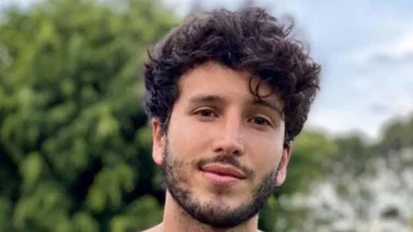 El divertido 'challenge' de Sebastián Yatra en "Una noche sin pensar"
