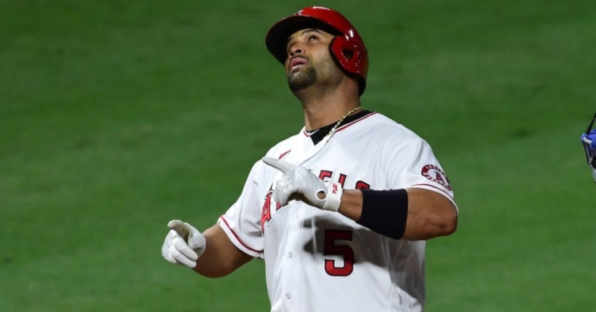 Cuál será el rol de Albert Pujols con los Angelinos en 2023 y cuánto dinero  ganará?