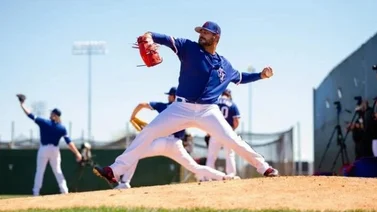 MLB: Martín Pérez confiesa cómo se siente con el reloj de lanzamiento