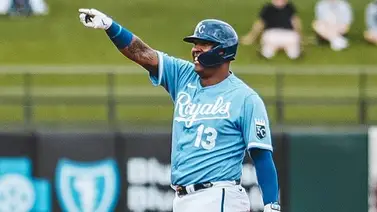 MLB: Vea aquí a Salvador Pérez en una acción casi inédita para él (+Videos) MLB: Vea aquí a Salvador Pérez en una acción casi inédita para él (+Videos)