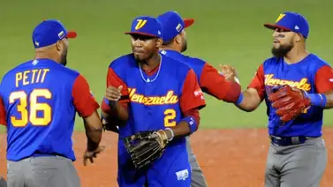 ¿Recuerdas el Squeeze play suicida de Alcides Escobar en el CMB de 2017? ¿Recuerdas el Squeeze play suicida de Alcides Escobar en el CMB de 2017?