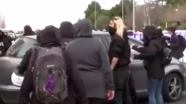Arremeten contra tres activistas en Barcelona por celebración del Día Internacional de la Mujer