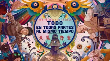 "Todo en todas partes al mismo tiempo" se convierte en la mejor película del momento