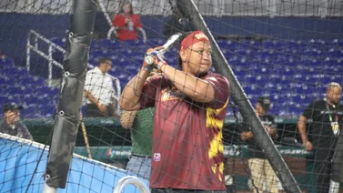 Clásico Mundial de Beisbol: Anuel AA no pierde la oportunidad de una foto con Miguel Cabrera y Ronald Acuña Jr.