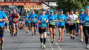 ¿Cuántos corredores participarán en el Maratón CAF 2023?