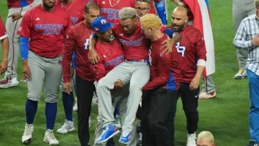 Edwin Díaz recibe malas noticias sobre su lesión en la celebración con Puerto Rico