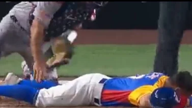Clásico Mundial de Beisbol: Altuve sale del juego tras pelotazo (+ Video)