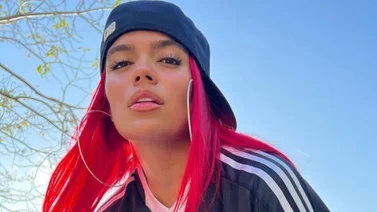 ¡Se volvió loca! Karol G asegura que una comida venezolana le pertenece a Colombia