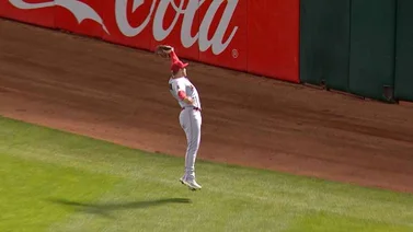 ¿Magia en la MLB?: Así se luce Renfroe con la atrapada más impresionante del Opening Day