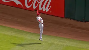 ¿Magia en la MLB?: Así se luce Renfroe con la atrapada más impresionante del Opening Day ¿Magia en la MLB?: Así se luce Renfroe con la atrapada más impresionante del Opening Day