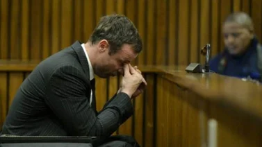 El exatleta paralímpico Oscar Pistorius no consigue la libertad condicional y seguirá en la cárcel