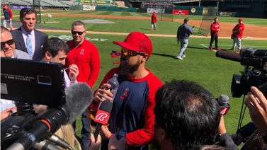 MLB: Anthony Rendón no da explicaciones de su encontronazo y ofrece una "tibia" disculpa