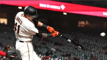 MLB: Vea cómo Wilmer Flores liga jonrón ante el estelar Julio Urías (+Video)