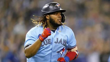 MLB: Vladimir Guerrero Jr le conecta bambinazo a un compatriota (+ Video)
