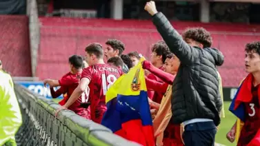 Asi fue el recibimiento de la Vinotinto sub-17 en su llegada al país Asi fue el recibimiento de la Vinotinto sub-17 en su llegada al país