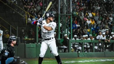 Alberth Martínez con inicio caliente en México