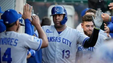 MLB: Salvador Pérez le gana el duelo a Pablo López con este jonrón (+Video)