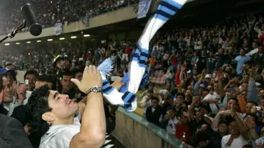 Napoli celebra el título con un impresionante homenaje a Maradona (+FOTO) Napoli celebra el título con un impresionante homenaje a Maradona (+FOTO)