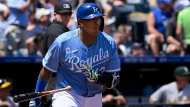 MLB: Salvador Pérez conectó kilométrico jonrón frente los Atléticos de Oakland (+VIDEO)