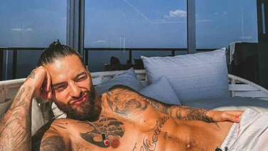 ¡Ususu! Maluma jugó a las camisetas mojadas bajo un solazo en Miami (+Video)