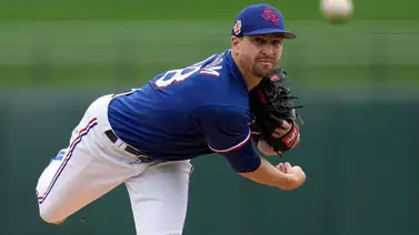 Jacob DeGrom sigue lesionado en los Rangers y no esperan que lance por un tiempo Jacob DeGrom sigue lesionado en los Rangers y no esperan que lance por un tiempo