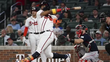 MLB: Ronald Acuña Jr. acecha a Luis Arráez en la carrera por el título de bateo (+Video)