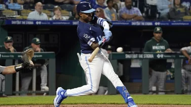MLB: ¡Oportuno! Maikel García liga importante batazo en el momento de la "chiquita" (+VIDEO)