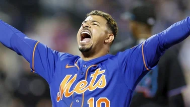 MLB: Eduardo Escobar conecta el hit 1131 de su carrera
