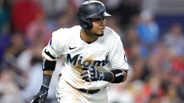 MLB: Luis Arráez llega a 14 juegos multi hits y los Marlins vencen (+Video)