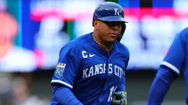 MLB: Salvador Pérez la ve como un melón y es el venezolano con más jonrones (+Video) MLB: Salvador Pérez la ve como un melón y es el venezolano con más jonrones (+Video)