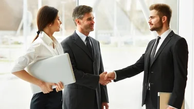 Guía para solicitar ayuda en tu negocio si eres latino y vives en Estados Unidos