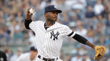 ¿TRAMPOSO? El pitcher de los Yankees Domingo Germán fue expulsado por una peculiar razón (+VIDEO)