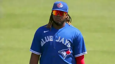 Tiembla Toronto: Vladimir Guerrero Jr. tiene problemas en su rodilla derecha Tiembla Toronto: Vladimir Guerrero Jr. tiene problemas en su rodilla derecha