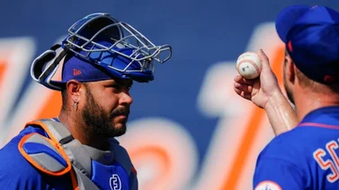 MLB: Omar Narváez comenzará su rehabilitación la próxima semana