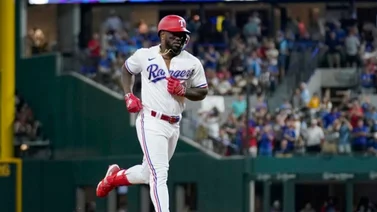 MLB: El cubano Adolis García muestra todo su poder frente a los Bravos de Atlanta (+VIDEO)
