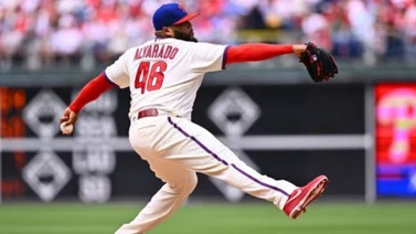 MLB: José Alvarado da primeros pasos en su recuperación