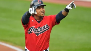 El dominicano José Ramírez hace historia con su doble 300 en las Grandes Ligas